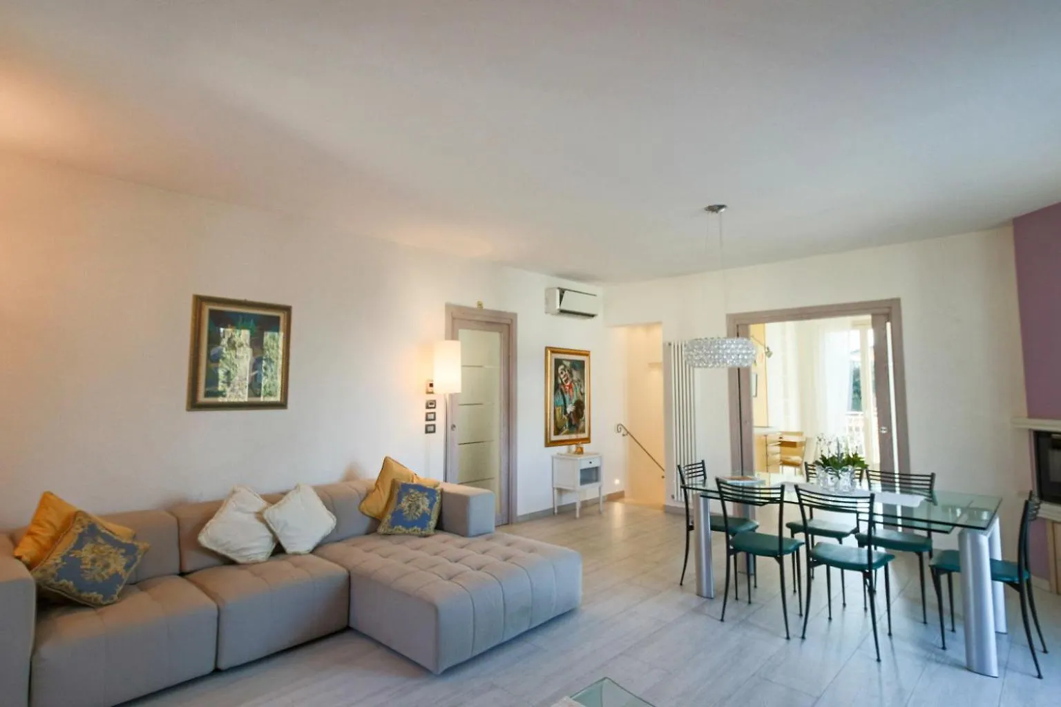 סירמיונה Villa Giuly 0*,